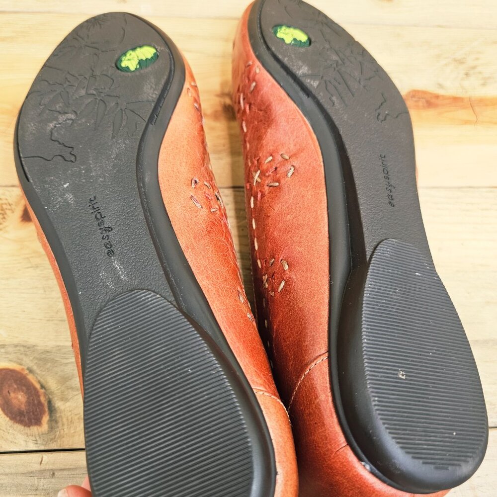 Easy Spirit Saddle Embroidered Flats - Picture 6 of 7